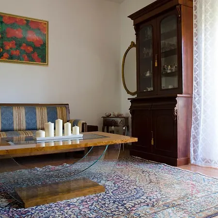 Sa Mama E Su Sole Apartment *