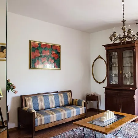 Sa Mama E Su Sole Apartment